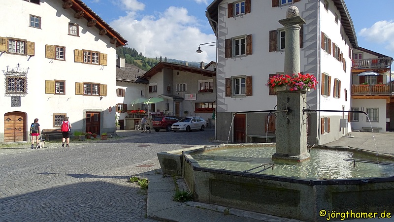 Via Spluga Etappe 2 - Dorfplatz Andeer