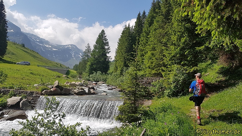 Wandern auf der dritten Etappe der Via Spluga