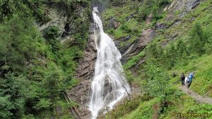 Abstecher zum Kreealmwasserfall