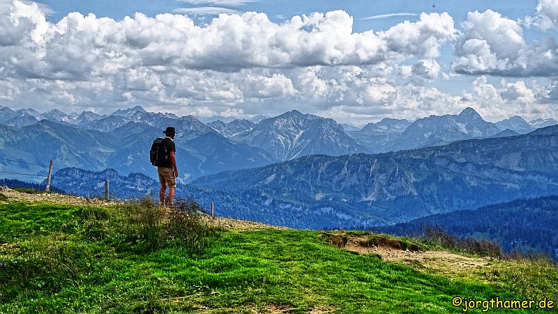 Wanderer am Riedberger Horn