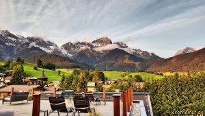 Blick von der Dachterrase des Hotels Niederreiter in Maria Alm