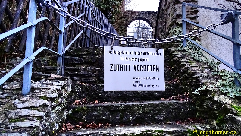 Burg Altweilnau im Winter geschlossen