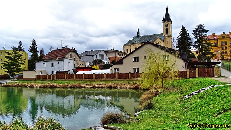 Neubuschitz - Ortskern mit Kirche