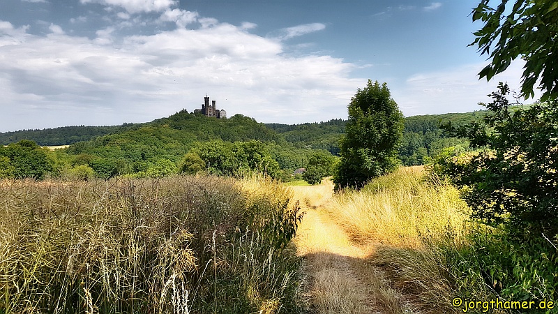 Lahnfacette Küppeltour - Blick auf Schloss Schaumburg