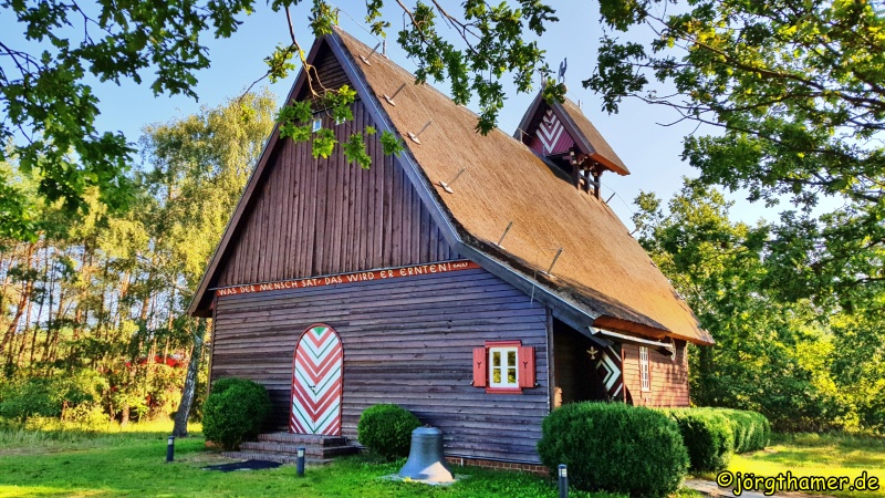 Blick auf die Fischerkirche Born am Darß