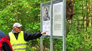 Gerhard Graumann führt Gäste auf der Insel Usedom