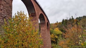 Saar-Hunsrück-Steig - das Hunsrückbahn-Viadukt Höxel