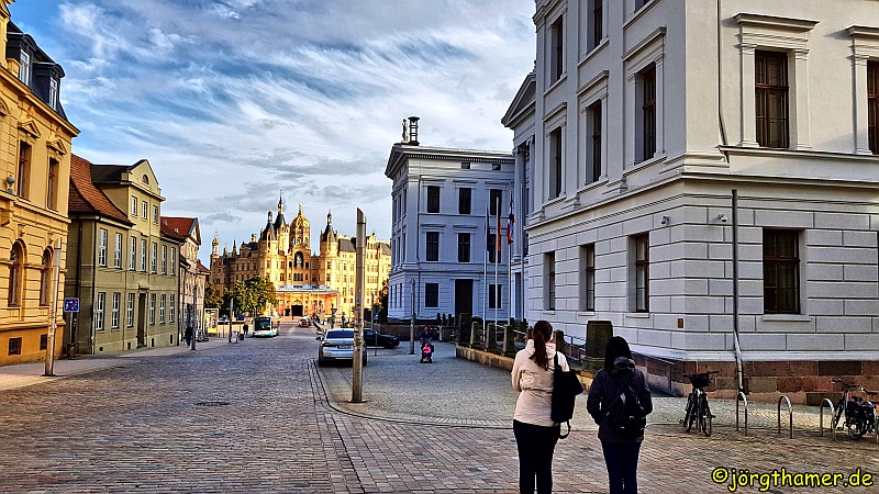 Schloss Schwerin von der Altstadt aus