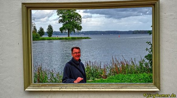 Blogger Jörg Thamer vor dem Schweriner Aussensee