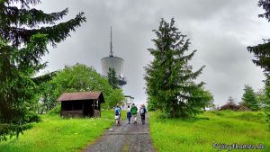 Hinauf zum Tillenberg - Wandern zum Mittelpunkt Europas