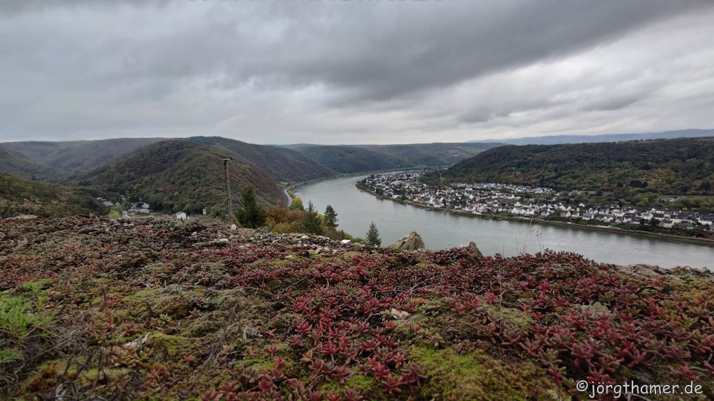 Blick von der Marksburg ins Mittelrheintal