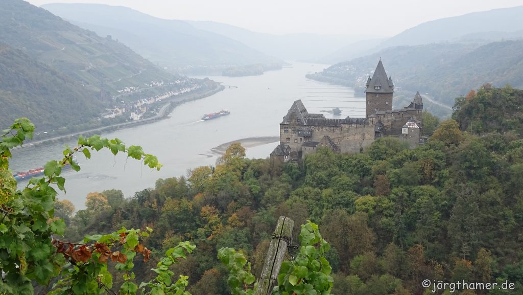 Wandern im Mittelrheintal - Burg Stahleck