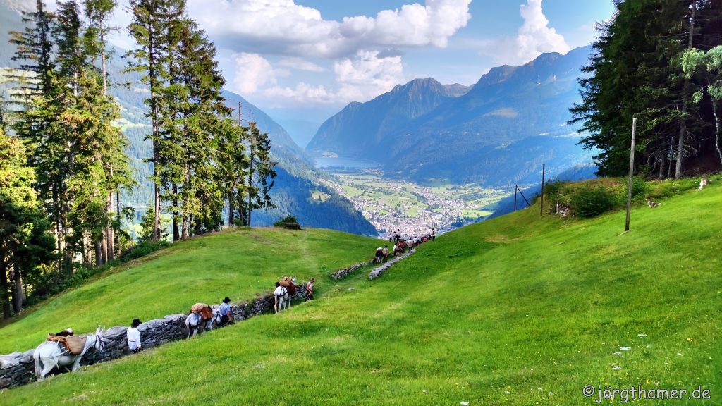 Hinunter ins Valposchiavo