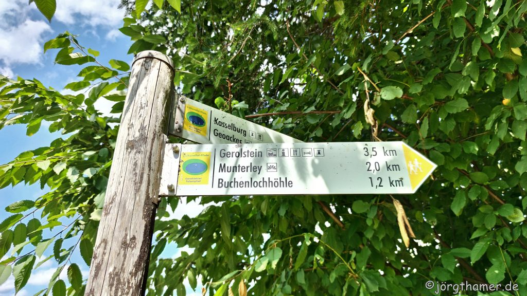 Wanderwege in der Vulkaneifel Wanderwege in der Vulkaneifel - ein Wanderparadies! (Wegweiser)
