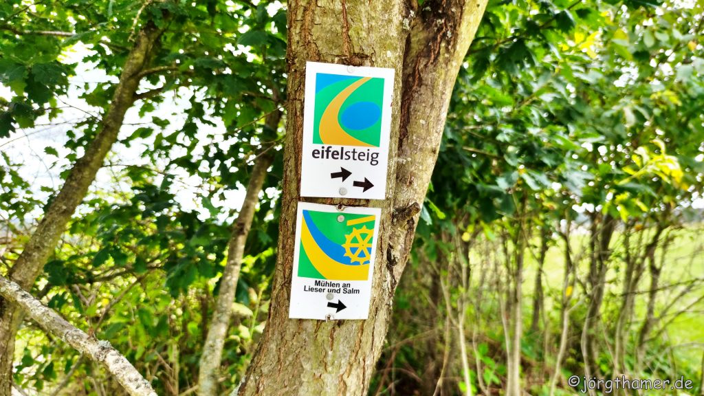 Wanderwege in der Vulkaneifel - Eifelsteig Wegemarkierung Eifelsteig