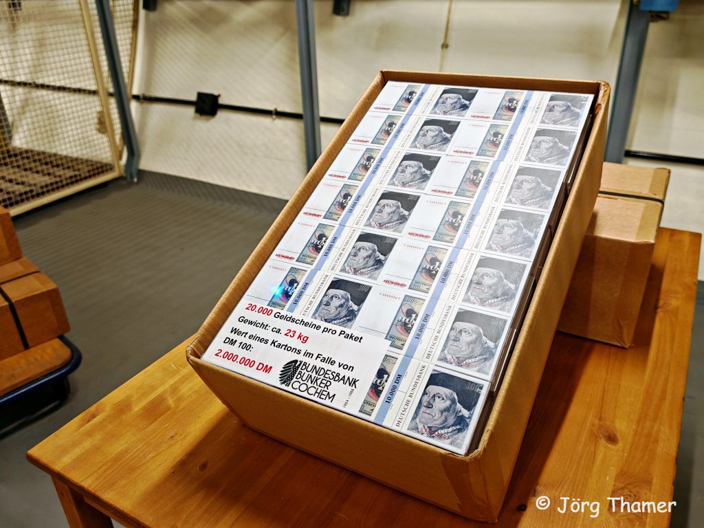 2 Millionen DM in einem schnöden Karton