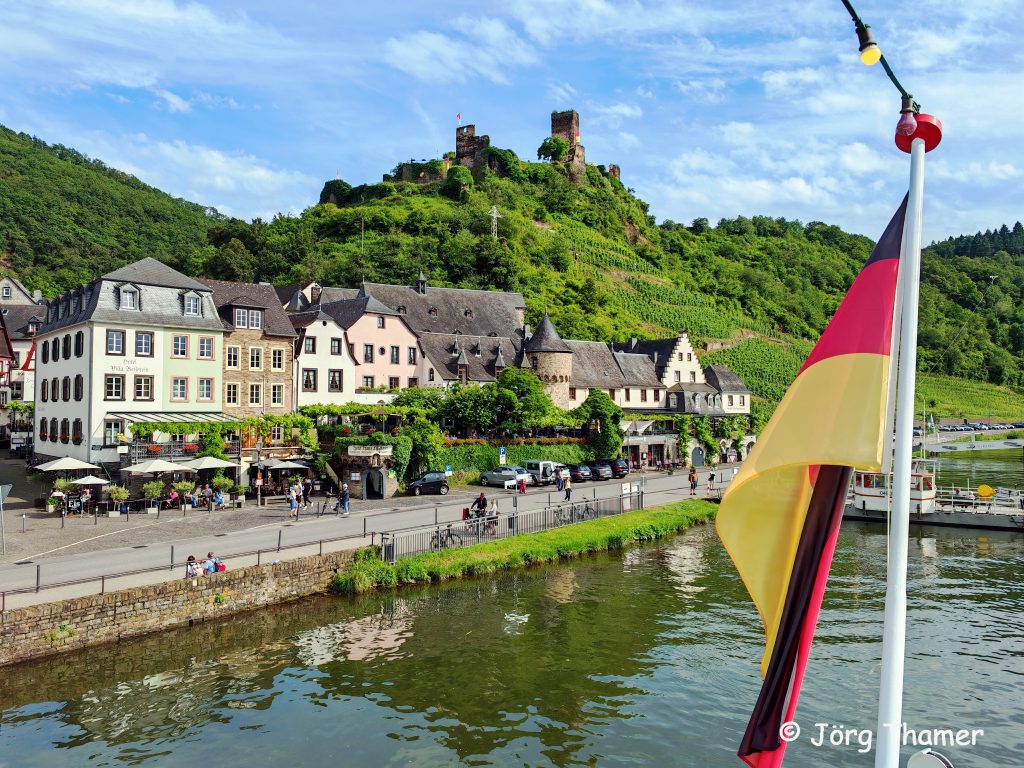 Beilstein und die Burg Metternich