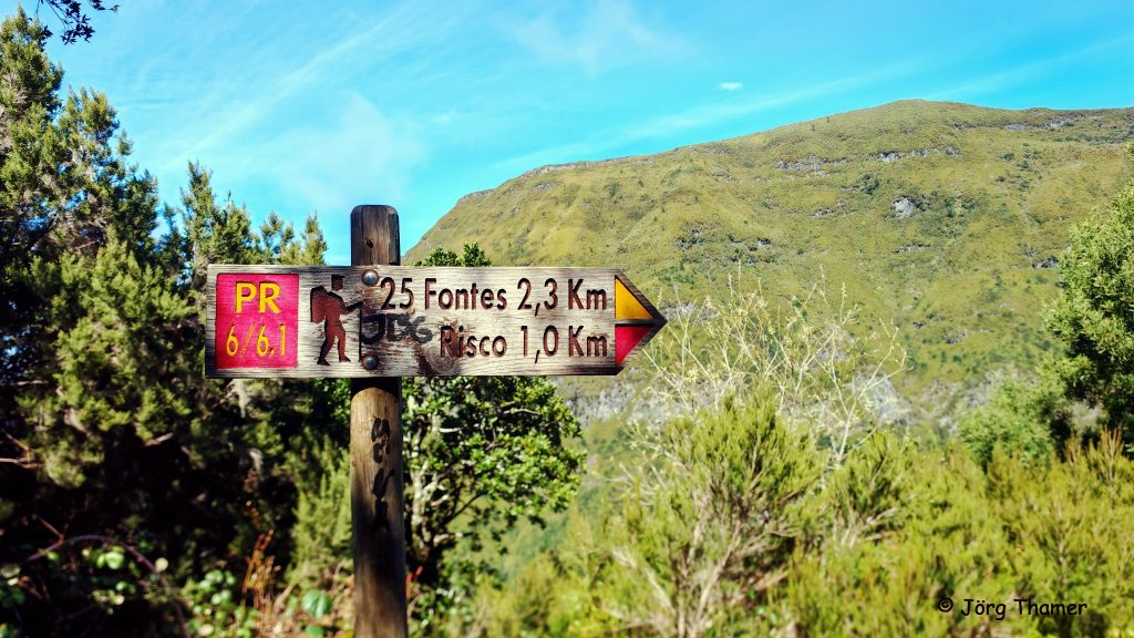 Wegweiser 25 Fontes Madeira
