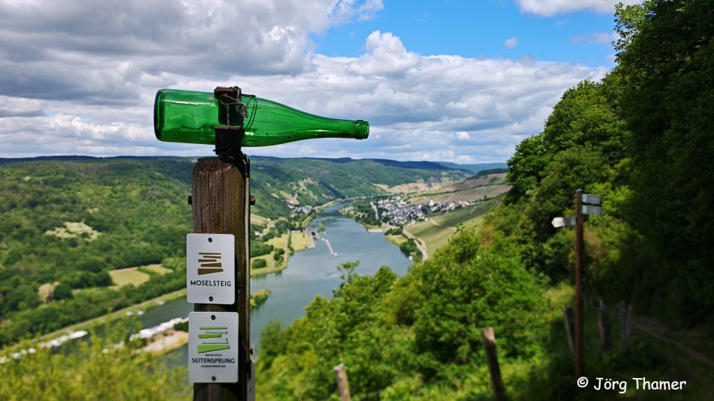 Witziger Moselsteig Wegweiser