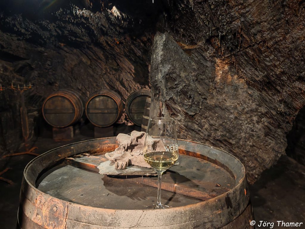 Uriger Weinkeller Weingut Weiler