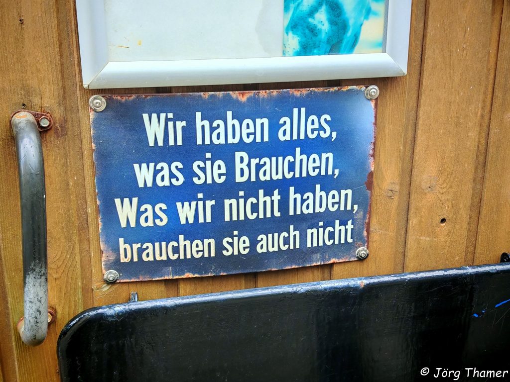 Schild am Snackautomat Andenhausen