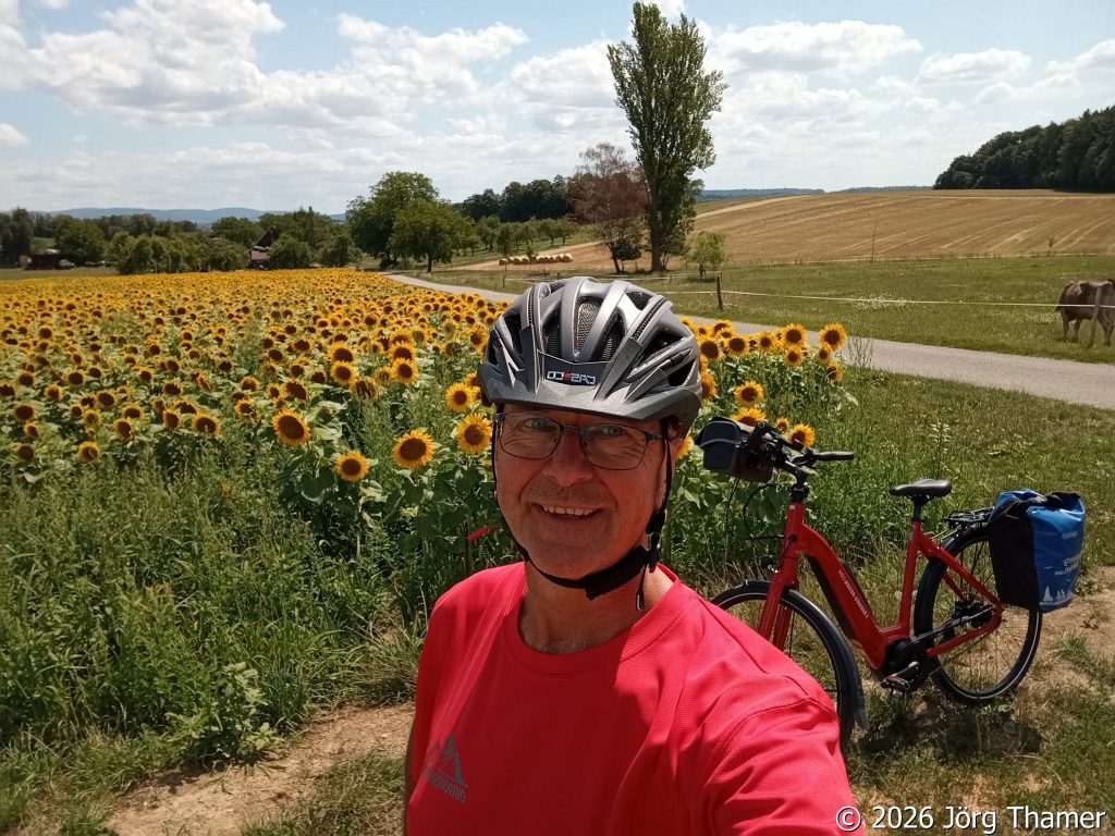 Blogger Jörg Thamer mit Radhelm