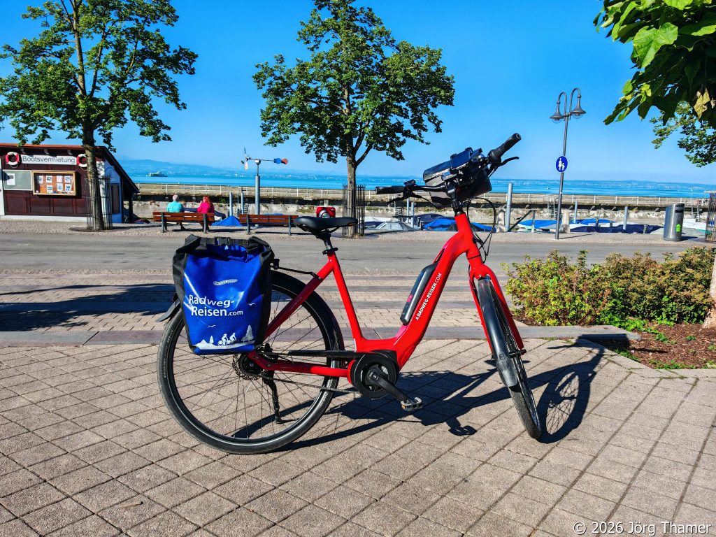 Fahrrad von Radweg-Reisen vorm Bodensee