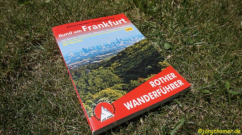 Heimspiel: Rother Wanderführer „Rund um Frankfurt“